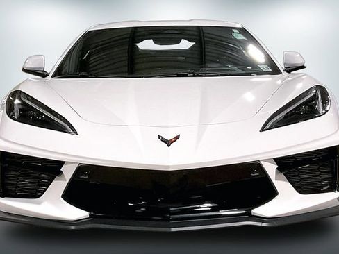 Used 2026 Chevrolet Corvette Stingray Preferred Cpe w/ Z51 Performance Package RWD image 2