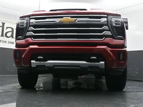 Used 2024 Chevrolet Silverado 2500 High Country w/ High Country Premium Package image 4