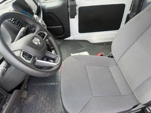 Used 2024 RAM ProMaster 3500 w/ Delivery Van Package FWD image 15