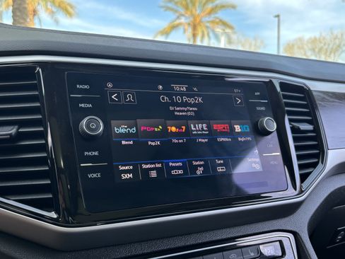 Certified 2022 Volkswagen Atlas SE w/ Panoramic Sunroof Package image 21