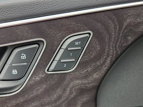 Used 2023 Audi Q7 3.0T Prestige AWD/4WD image 28