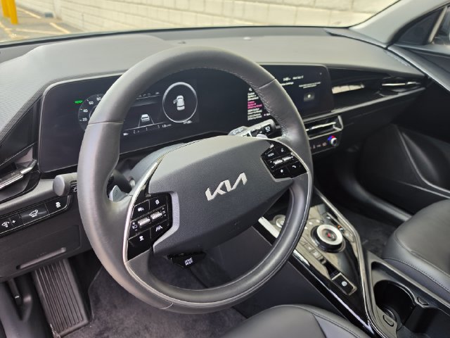 Used 2025 Kia Niro Wind w/ Wind Preserve Package FWD image 27