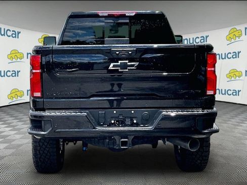 New 2026 Chevrolet Silverado 2500 ZR2 AWD/4WD image 6