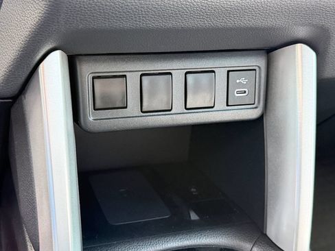 Used 2023 Toyota Corolla Cross AWD Hybrid w/ Moonroof Package image 23