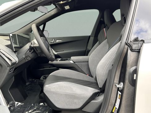 Used 2026 BMW iX xDrive45 image 26