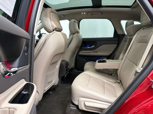 Certified 2023 Lincoln Corsair Grand Touring w/ Equipment Group 302A AWD/4WD image 18