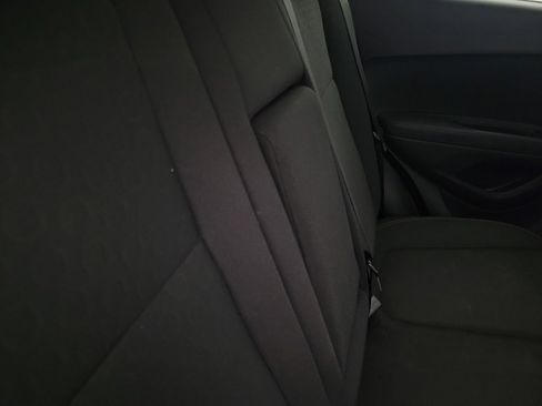 Used 2020 Chevrolet Trax LS w/ Tint and Cruise Package FWD image 19