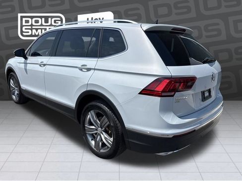 Used 2018 Volkswagen Tiguan SEL Premium AWD/4WD image 3