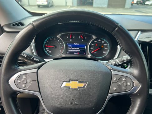 Used 2020 Chevrolet Traverse LT w/ LPO, Floor Liner Package AWD/4WD image 20