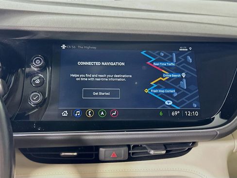 Used 2023 Buick Envision Avenir image 26