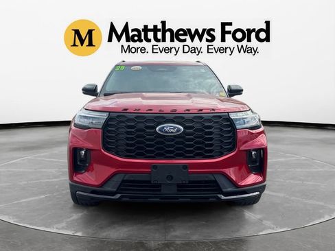 Used 2025 Ford Explorer ST-Line w/ Premium Package AWD/4WD image 9