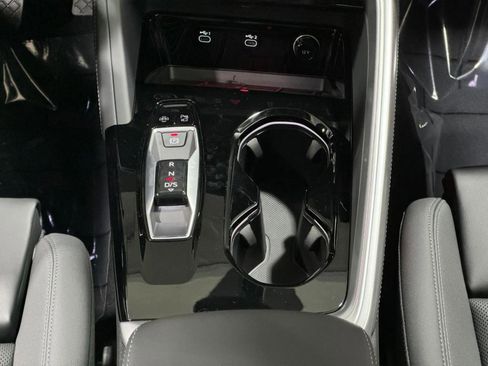 New 2025 Audi Q5 Premium Plus image 17