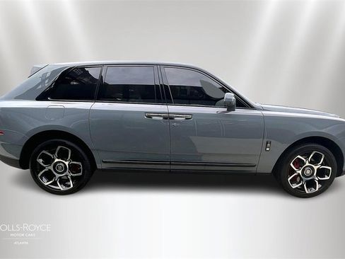 Used 2024 Rolls-Royce Cullinan Black Badge image 6