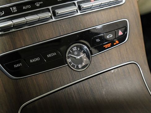 Used 2021 Mercedes-Benz C 300 4MATIC Sedan image 24