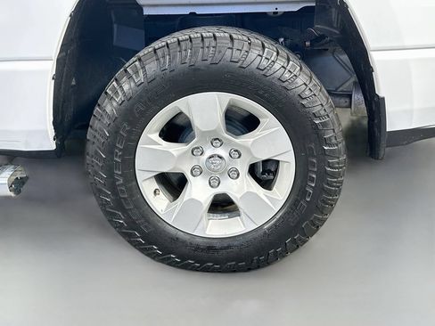 Used 2023 RAM 1500 Big Horn AWD/4WD image 33