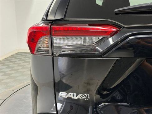 Certified 2025 Toyota RAV4 LE FWD image 13