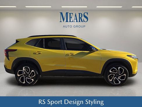 Used 2024 Chevrolet Trax RS w/ Driver Confidence Package image 7