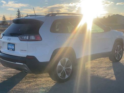 Certified 2022 Jeep Cherokee Limited w/ Elite Package image 8