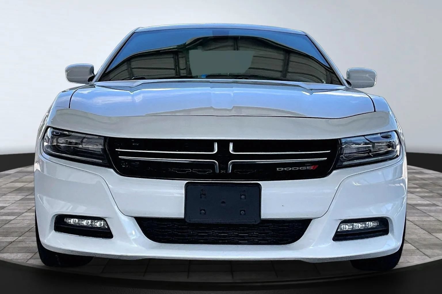 Used 2018 Dodge Charger SXT Plus w/ Navigation & Travel Group RWD image 2