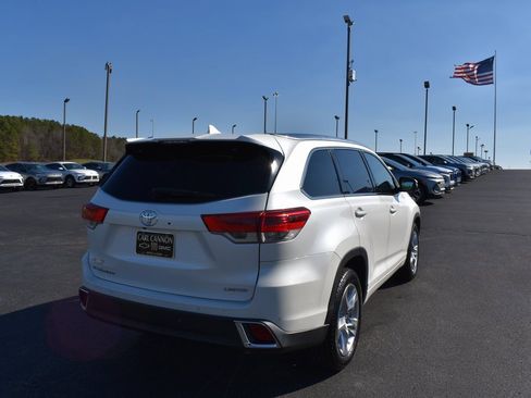 Used 2018 Toyota Highlander Limited image 4