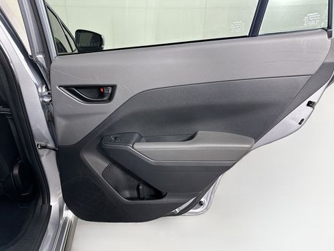 Used 2024 Subaru Crosstrek 2.0i Premium image 27