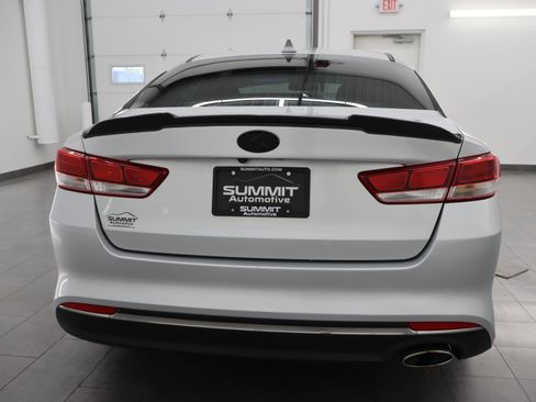 Used 2017 Kia Optima LX FWD image 24