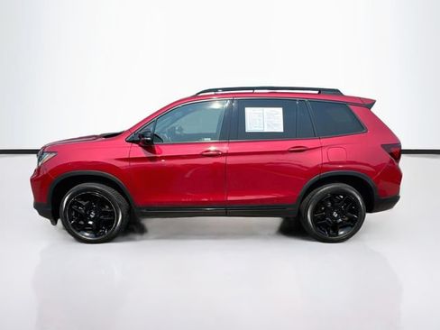 Certified 2024 Honda Passport Black Edition image 5