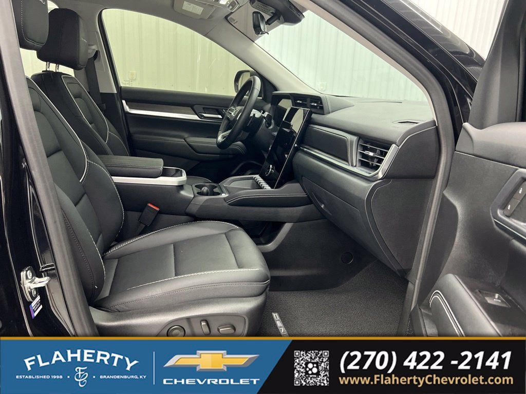 Used 2026 GMC Terrain Denali AWD/4WD image 15