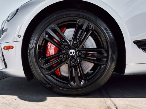 Used 2021 Bentley Continental GT AWD/4WD image 3