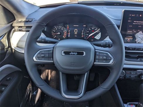 New 2025 Jeep Compass Limited w/ Sun & Sound Group image 17