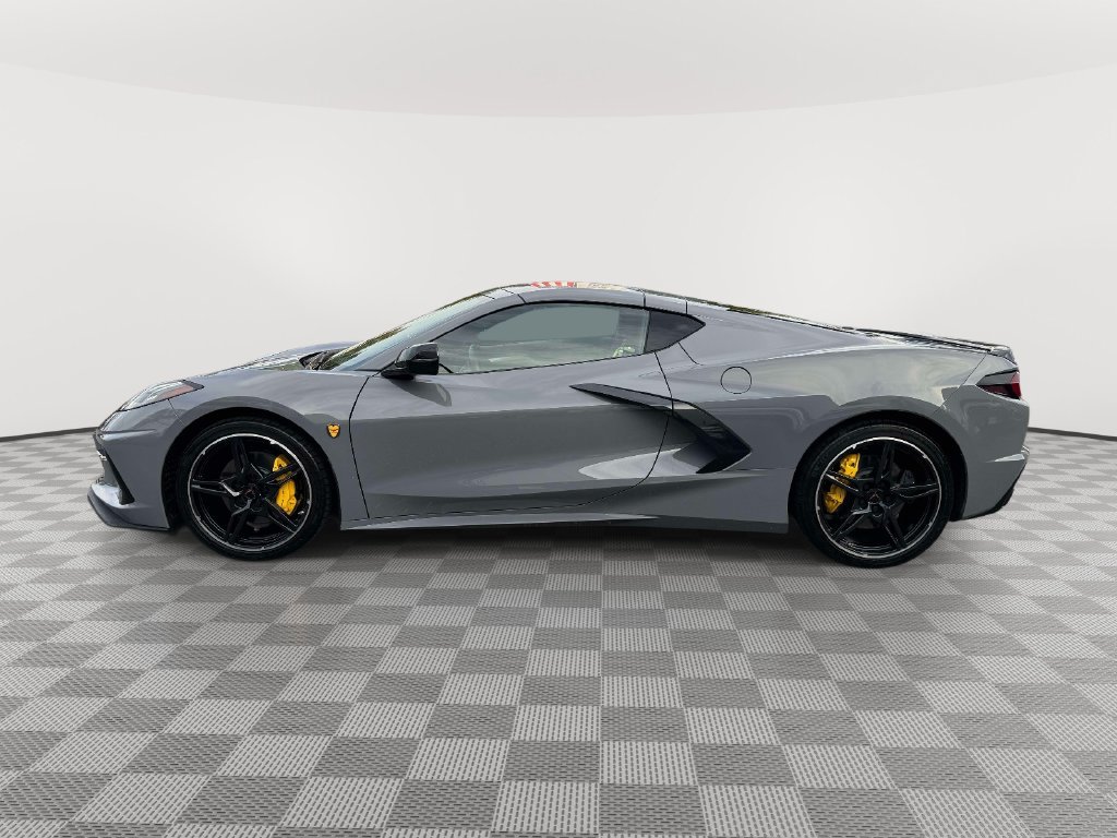 Used 2025 Chevrolet Corvette Stingray Preferred Cpe w/ 2LT RWD image 4