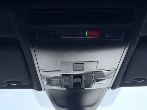 Used 2023 Volkswagen Tiguan SE R-Line AWD/4WD image 42