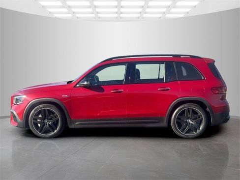 Used 2021 Mercedes-Benz GLB 35 AMG 4MATIC image 4