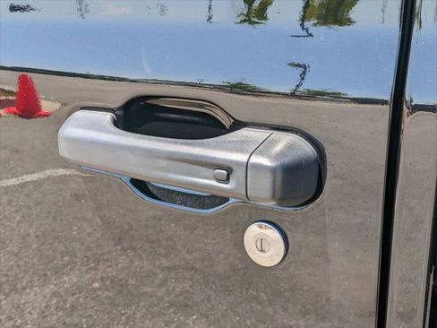 Certified 2025 Jeep Wrangler Unlimited Rubicon 4xe w/ Convenience Group image 25