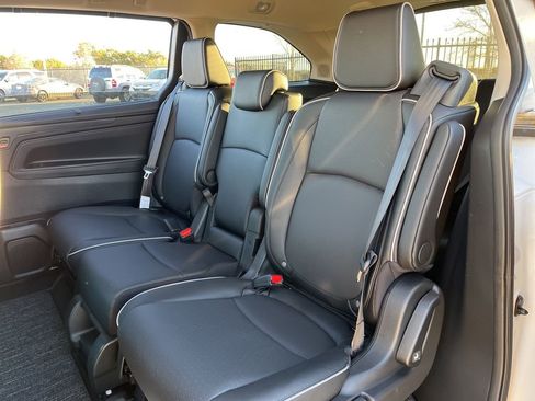 New 2026 Honda Odyssey Elite image 14