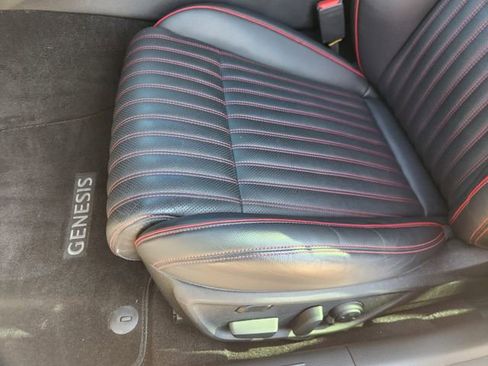 Used 2025 Genesis G70 3.3T Advanced RWD image 23
