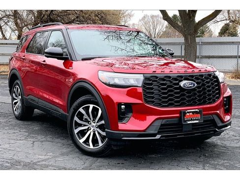 New 2025 Ford Explorer ST-Line image 16