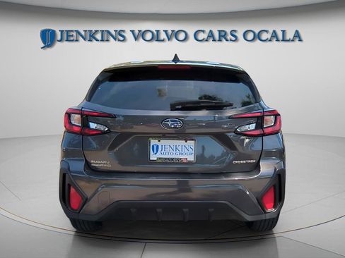 Used 2025 Subaru Crosstrek 2.0i AWD/4WD image 4