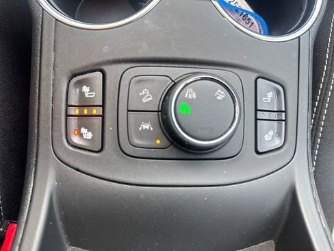 Certified 2023 GMC Terrain SLE w/ Driver Convenience Package image 15