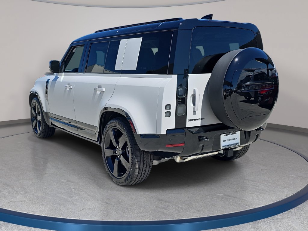 New 2026 Land Rover Defender 110 X-Dynamic SE AWD/4WD image 7