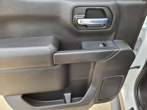 Used 2020 Chevrolet Silverado 1500 Custom Trail Boss w/ Custom Convenience Package image 13