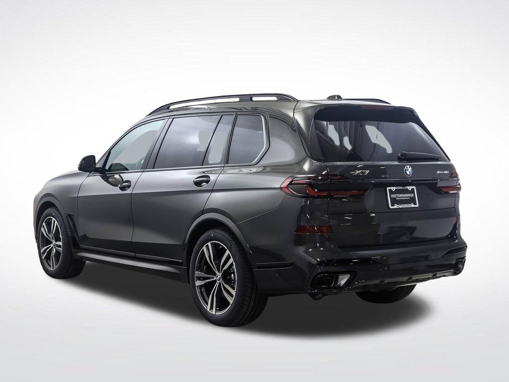 Used 2027 BMW X7 xDrive40i w/ M Sport Package AWD/4WD image 3