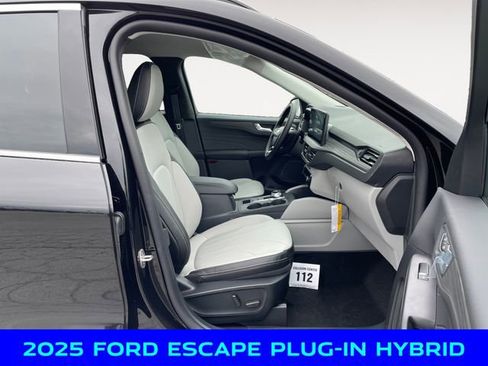 New 2025 Ford Escape SE w/ PHEV Premium Package image 15