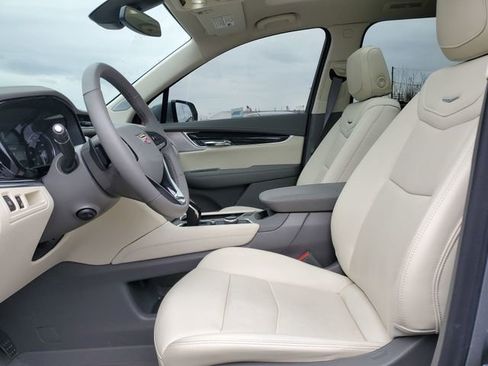 Certified 2024 Cadillac XT6 Premium Luxury w/ LPO, Floor Liner Package image 20