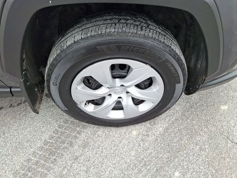 Used 2024 Toyota RAV4 LE image 27