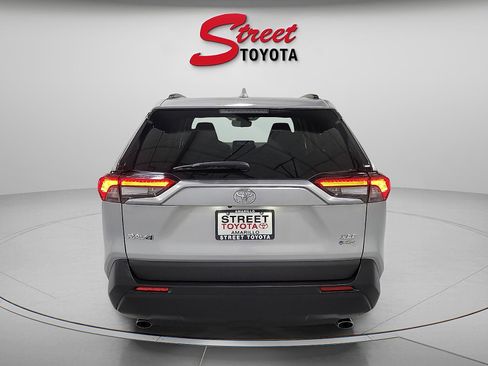 Certified 2025 Toyota RAV4 XLE w/ Convenience Package AWD/4WD image 3