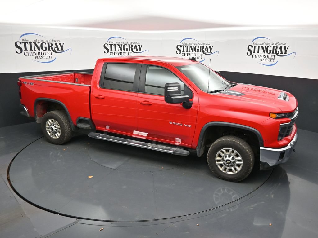 Used 2025 Chevrolet Silverado 2500 LT w/ Convenience Package AWD/4WD image 18