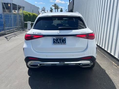 Certified 2025 Mercedes-Benz GLC 350e 4MATIC image 4