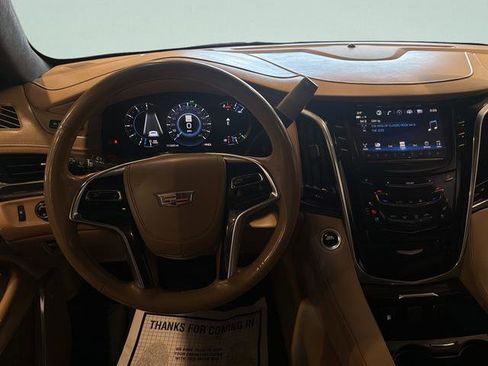 Used 2019 Cadillac Escalade ESV Platinum AWD/4WD image 26
