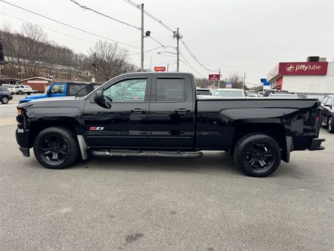 Used 2018 Chevrolet Silverado 1500 LT w/ Midnight Edition image 8